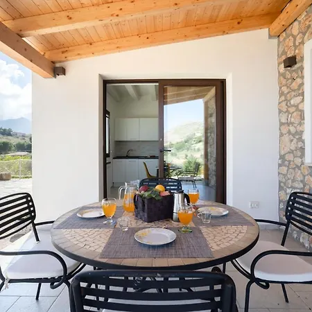 Vista Mare Con Piscina A Sarmuci Villa